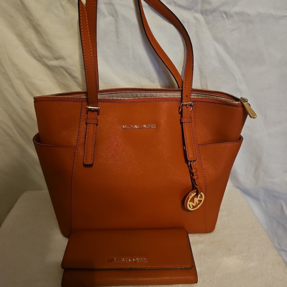Micheal Korss Tote and wallet.